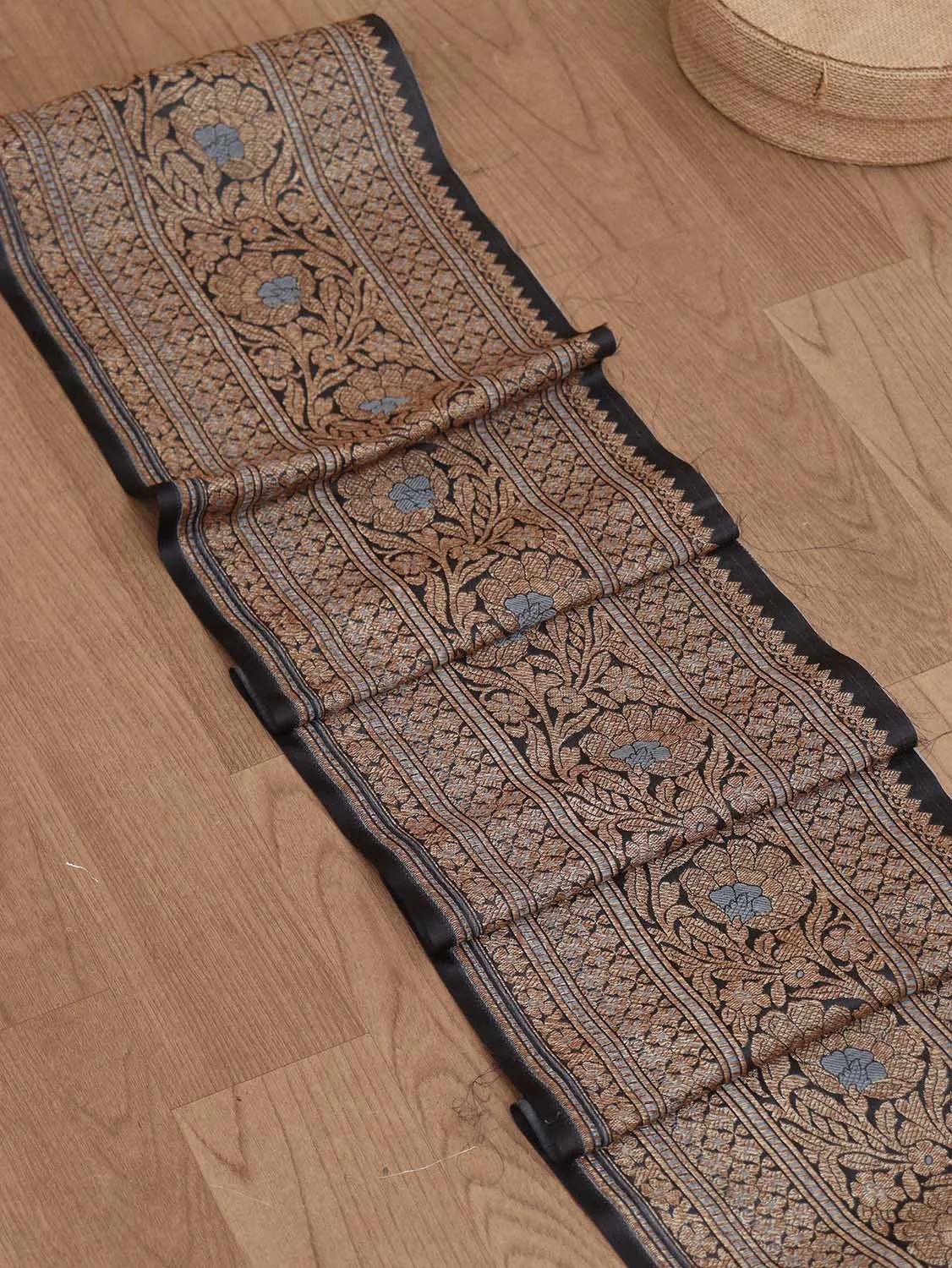 Black Banarasi Silk Lace ( 4 Mtr )
